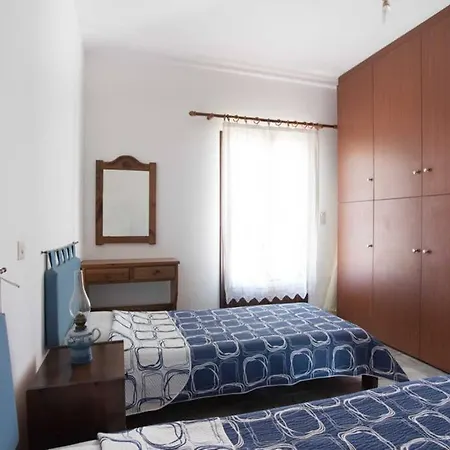 Casa vacanze Seafront For 4 Ppl In Naousa *